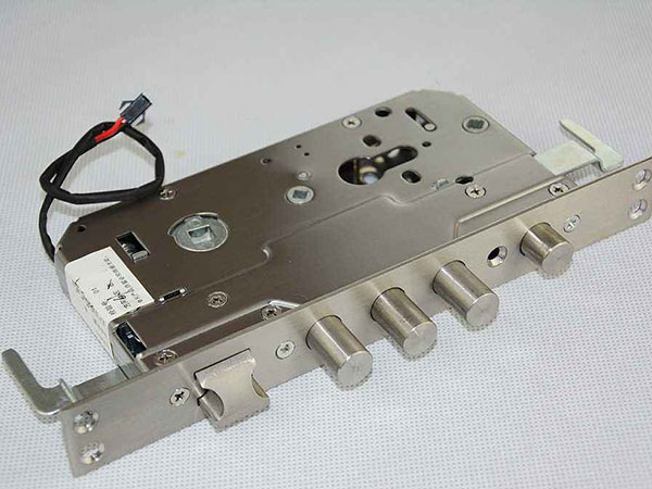 安源24小时上门开锁公司